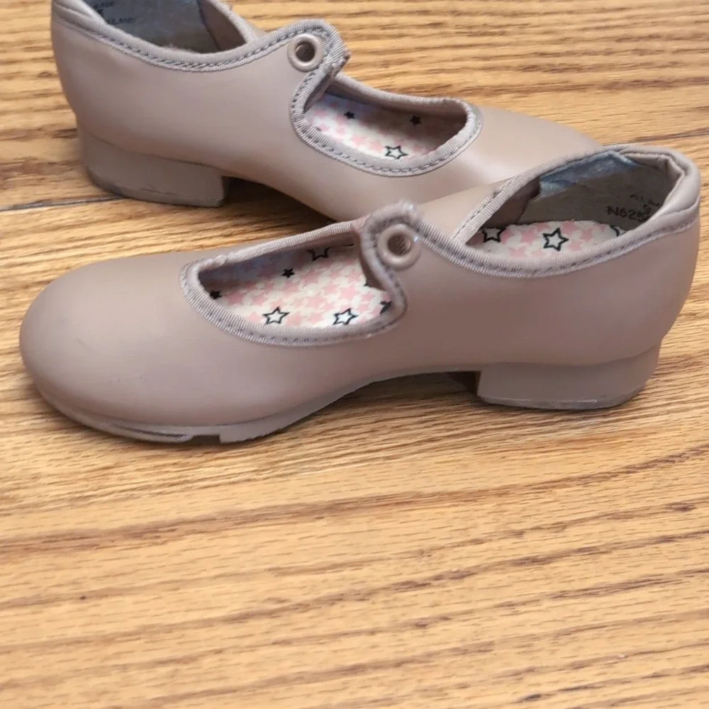 Capezio Jr Tyette N625C Girls Tap Shoes Tan 9 M Attached Taps